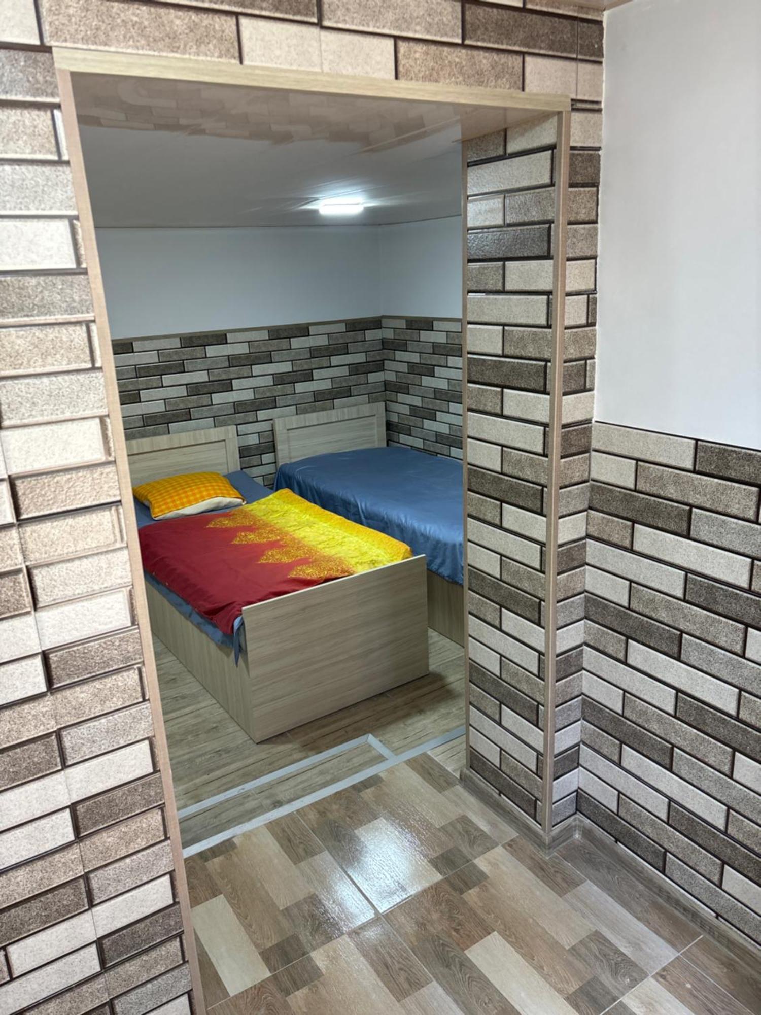 Downtown Guest House Koetaisi Buitenkant foto